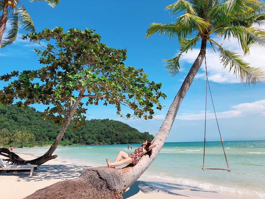 Top 10 địa điểm check-in đẹp nhất ở Phú Quốc không thể bỏ qua bien bai sao xanh trong cat trang min - Top 10 địa điểm check-in đẹp nhất ở Phú Quốc không thể bỏ qua