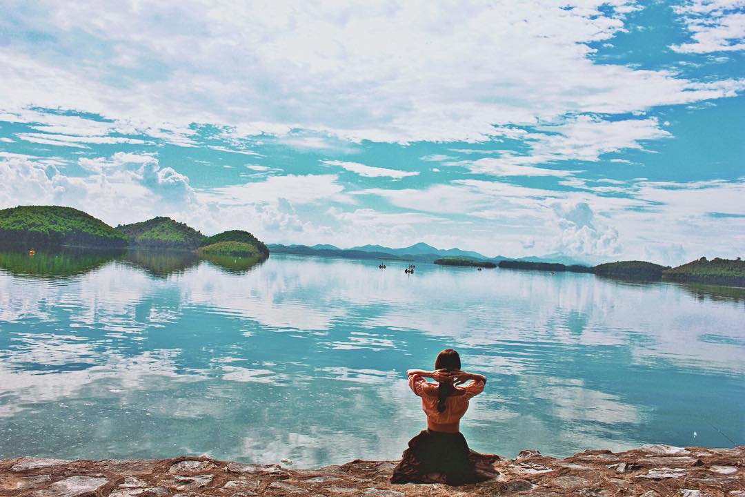 Top 10 địa điểm chụp ảnh đẹp nhất ở Tây Bắc mat ho lanh lanh trong treo - Top 10 địa điểm chụp ảnh đẹp nhất ở Tây Bắc
