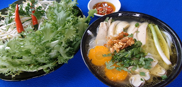 bánh canh gà